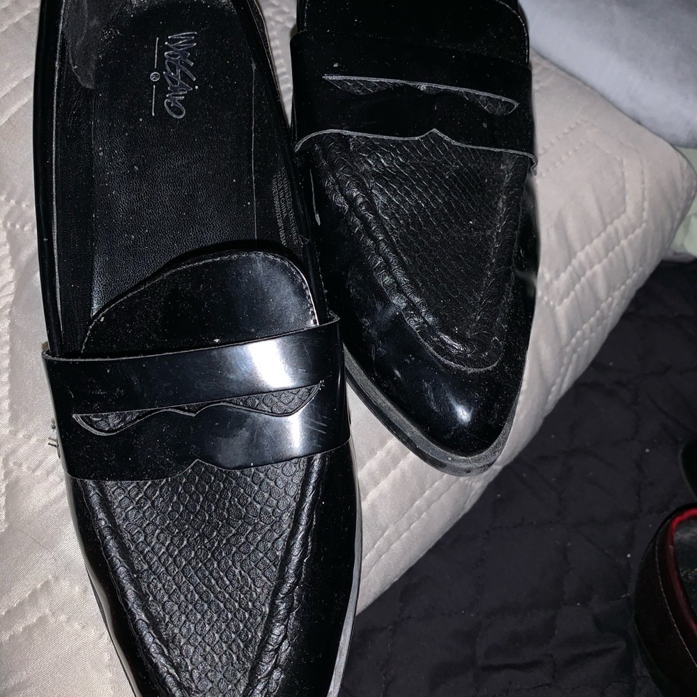 Pointy toe Penny Loafers